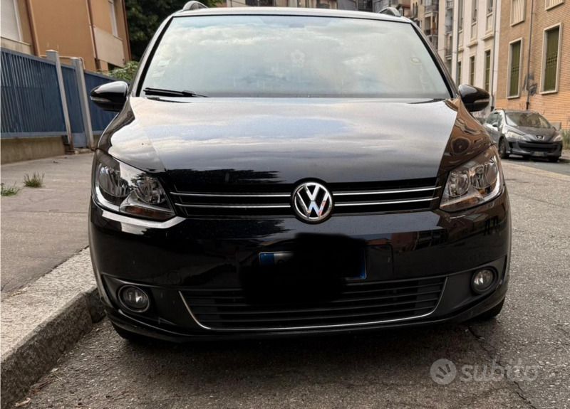 Usata VW Touran 140 CV (102 kW) 2012 Nero Monovolume