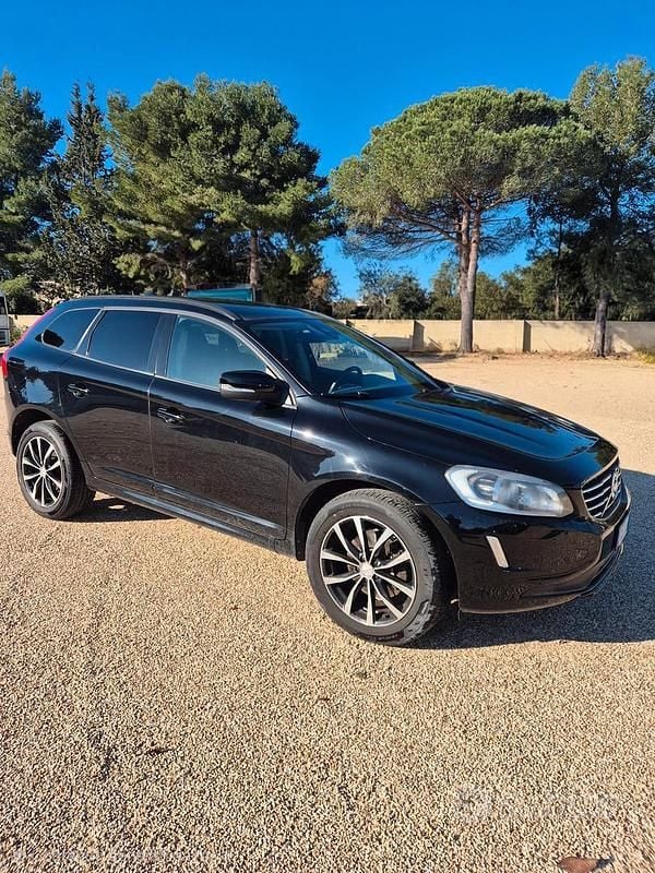 Usata Volvo XC60 203 CV (149 kW) 2015 Nero SUV