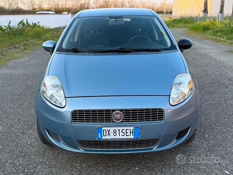 Usata Fiat Grande Punto 78 CV (57 kW) 2009 Blu Utilitaria