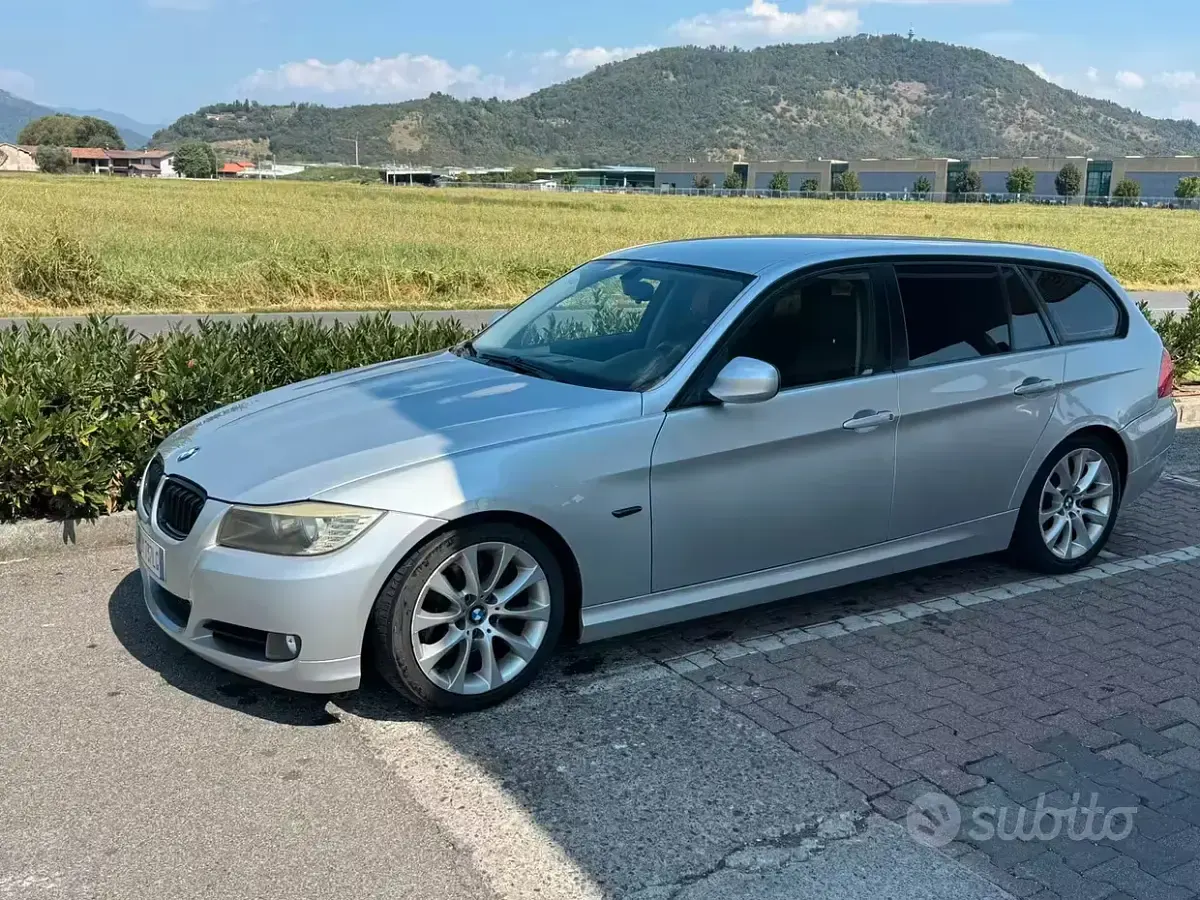 Usata BMW 320 177 CV (130 kW) 2009 Grigio Station wagon