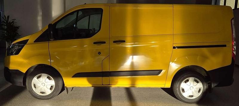 Usata Ford Transit Custom Trend 131 CV (96 kW) 2022 Giallo Furgone