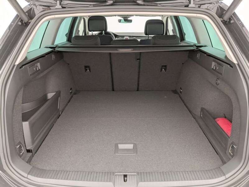 Usata VW Passat GTE 218 CV (160 kW) 2019 Grigio Station wagon