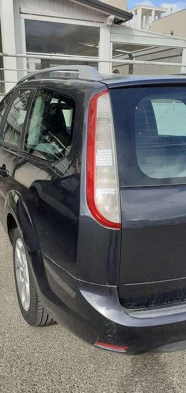 Usata Ford Focus Style 90 CV (66 kW) 2010 Station wagon