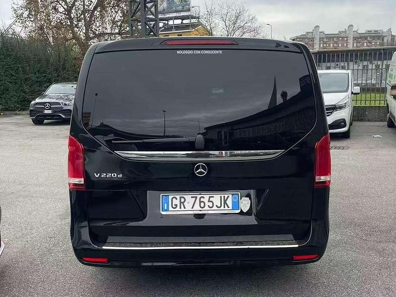 Usata Mercedes V220 Executive 163 CV (119 kW) 2023 Nero Monovolume
