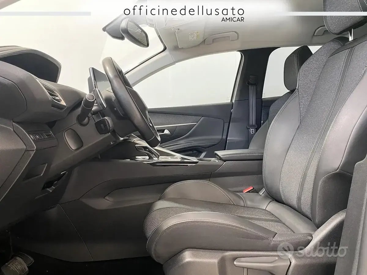 Usata Peugeot 3008 Allure 131 CV (96 kW) 2022 Other SUV
