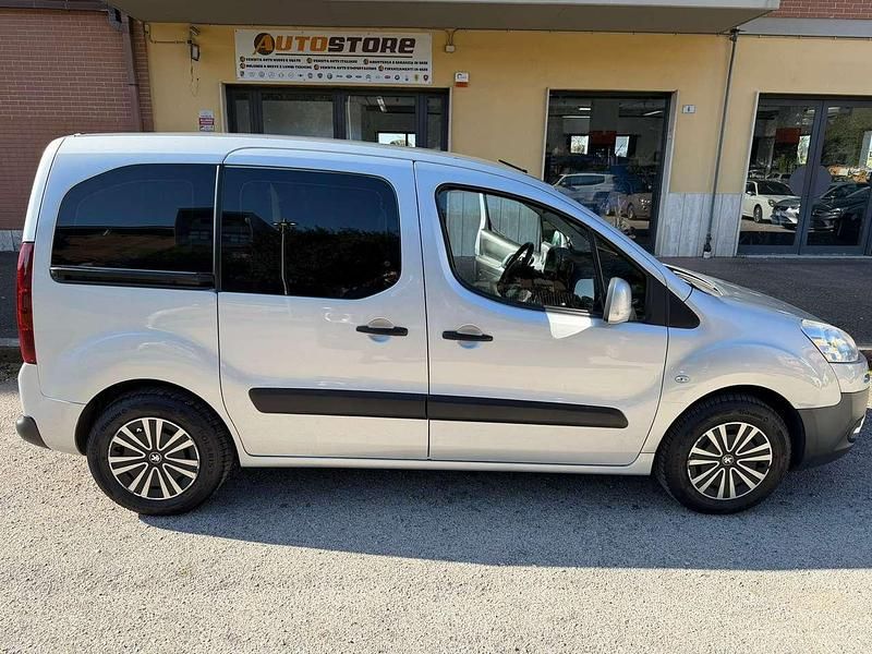 Usata Peugeot TePee Premium 92 CV (67 kW) 2013 Argento Station wagon