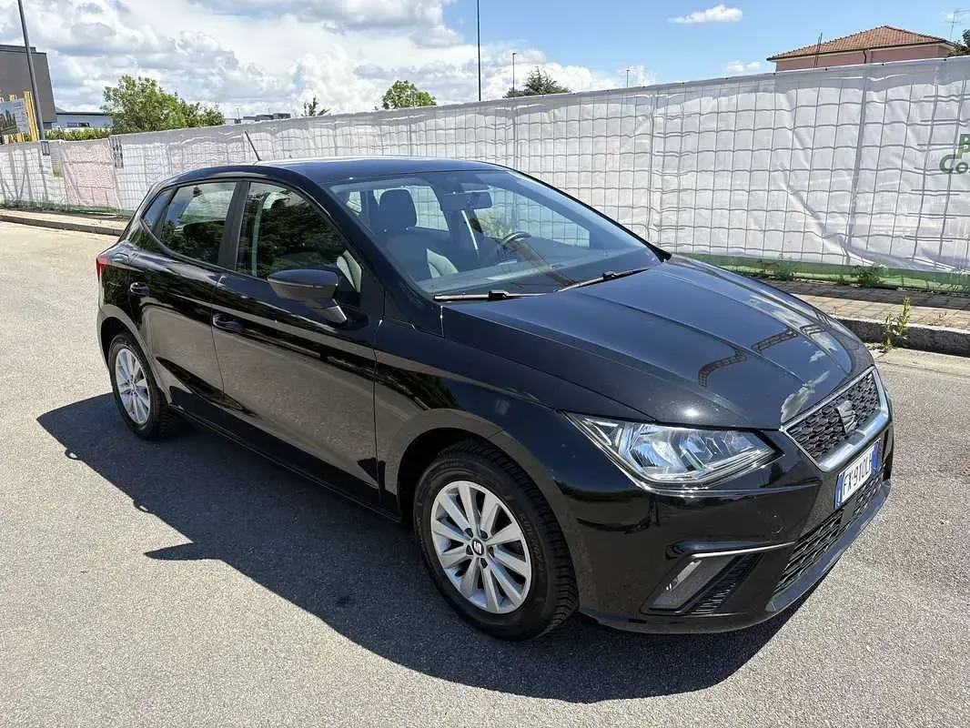 Usata Seat Ibiza Business 90 CV (66 kW) 2019 Nero Utilitaria