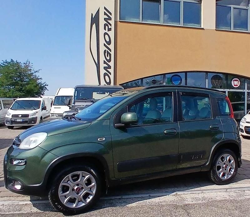Usata Fiat Panda Cross Cross 75 CV (55 kW) 2014 Vernice metallizzata Utilitaria