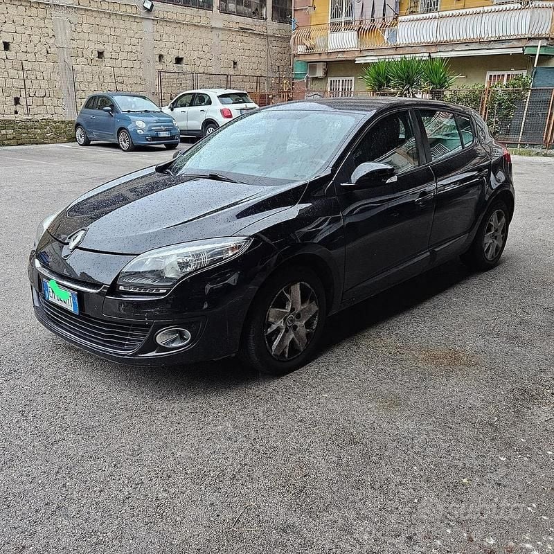 Usata Renault Mégane 110 CV (80 kW) 2012 Nero Berlina