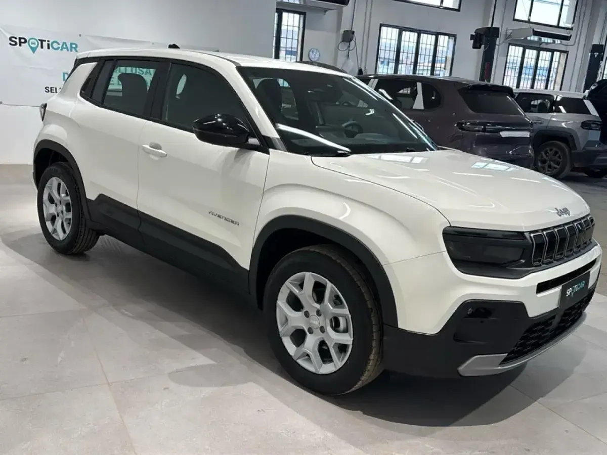 Nuova Jeep Avenger Altitude 101 CV (74 kW) 2026 Bianco SUV