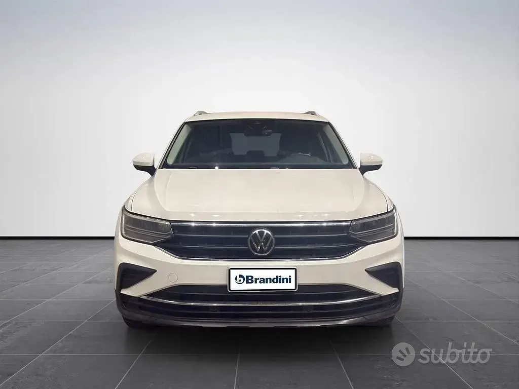 Usata VW Tiguan Life 122 CV (89 kW) 2021 Bianco SUV