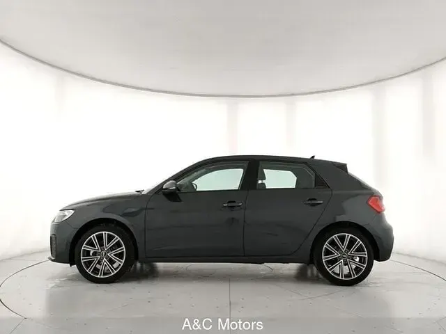 Usata Audi A1 Sportback Business 116 CV (85 kW) 2025 Grigio Utilitaria
