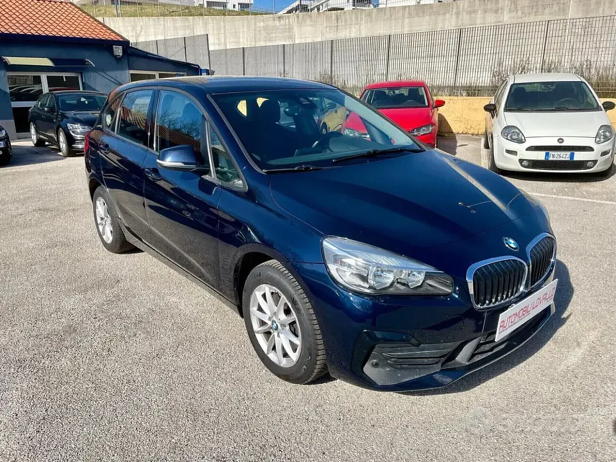 Usata BMW 218 150 CV (110 kW) 2019 Bluazzurro Station wagon