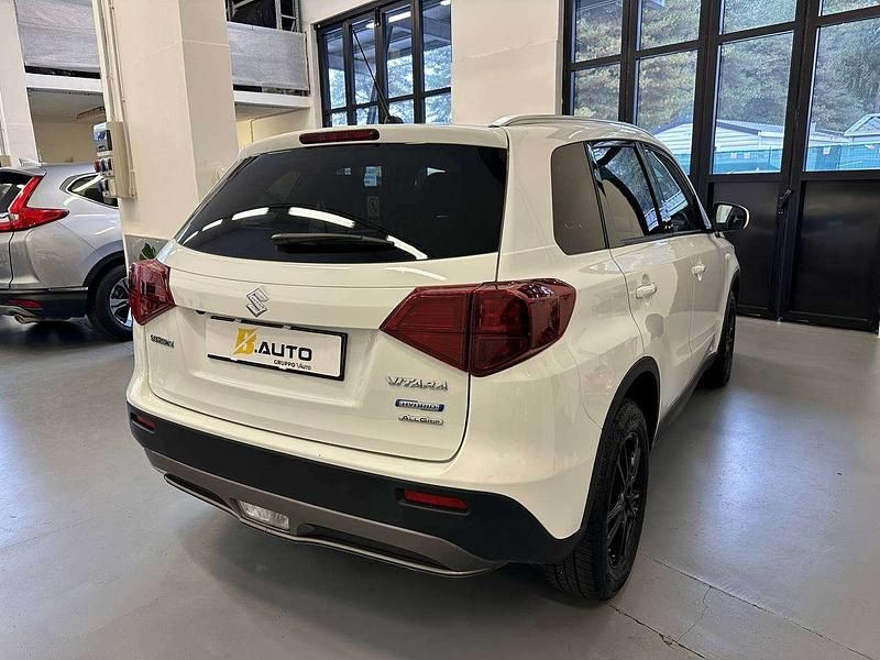 Usata Suzuki Vitara 129 CV (94 kW) 2021 Bianco SUV