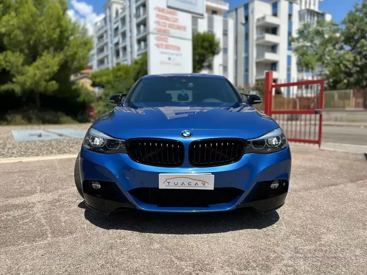 Usata BMW 318 Gran Turismo M Sport 149 CV (109 kW) 2019 Bluazzurro Coupé