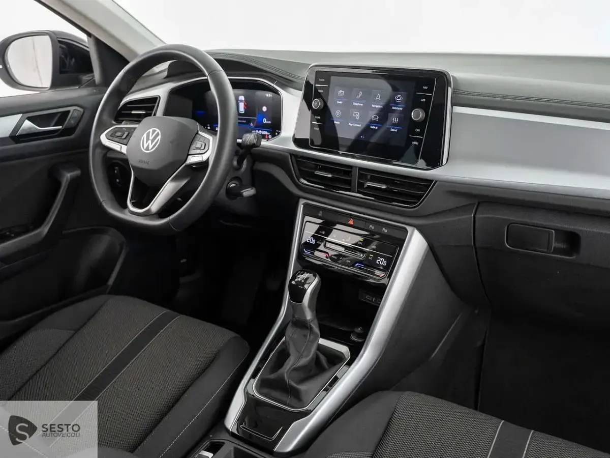 Usata VW T-Roc Life 116 CV (85 kW) 2025 Blu SUV