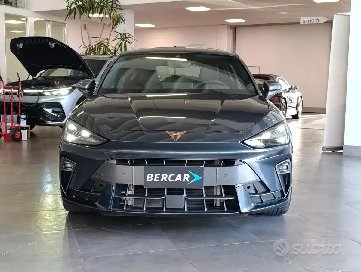 Usata Cupra Leon 150 CV (110 kW) 2025 Grigio Berlina