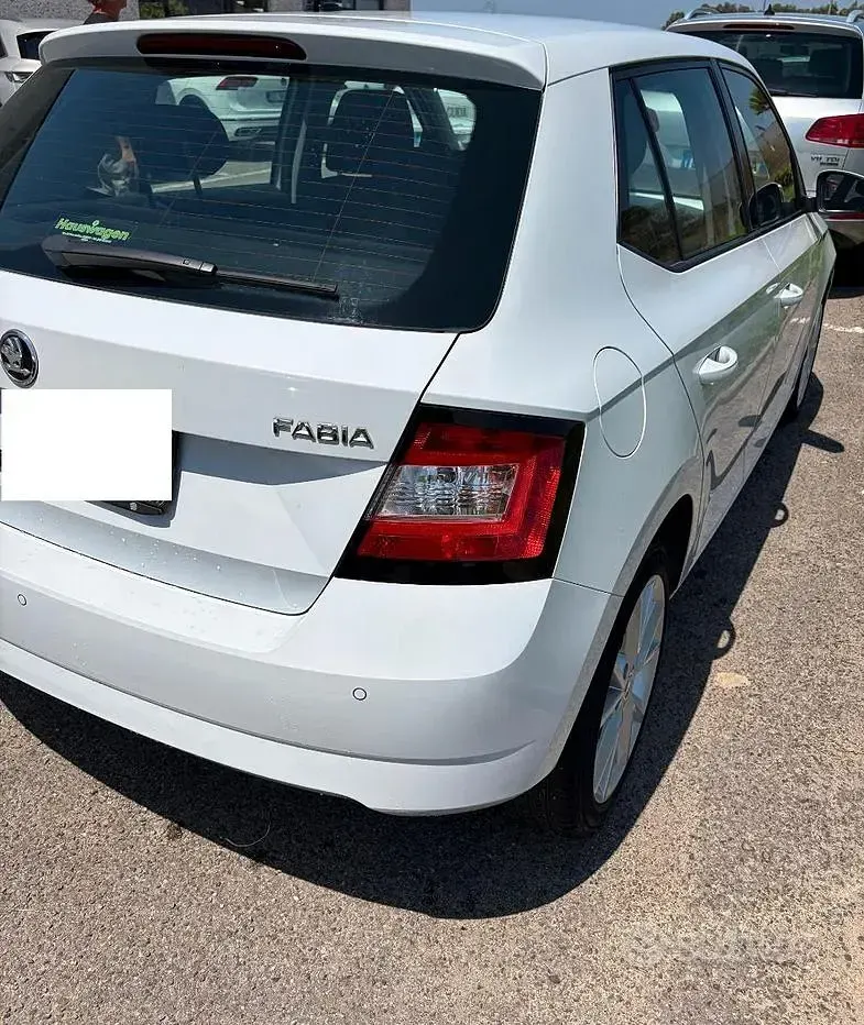 Usata Skoda Fabia Executive 90 CV (66 kW) 2018 Bianco Berlina