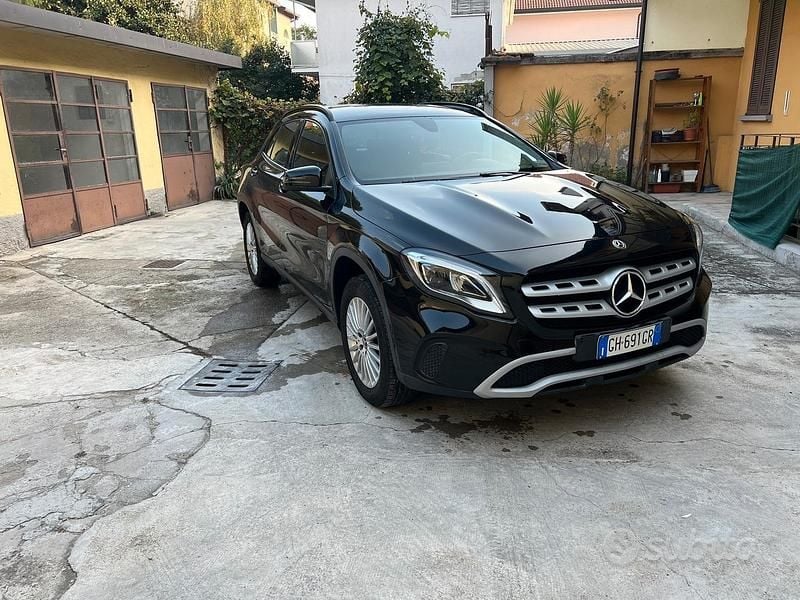 Usata Mercedes GLA180 2019 Nero SUV