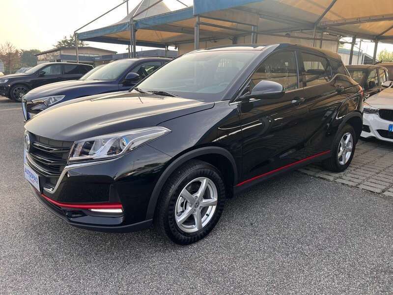 Nuova DFSK Glory 580 106 CV (77 kW) 2025 Nero SUV