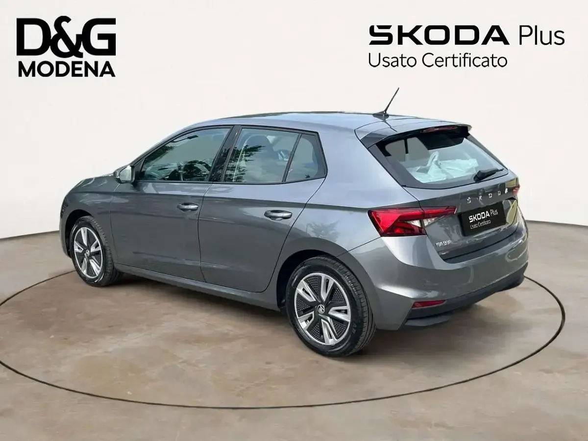 Usata Skoda Fabia Ambition 80 CV (58 kW) 2023 Grigio Utilitaria