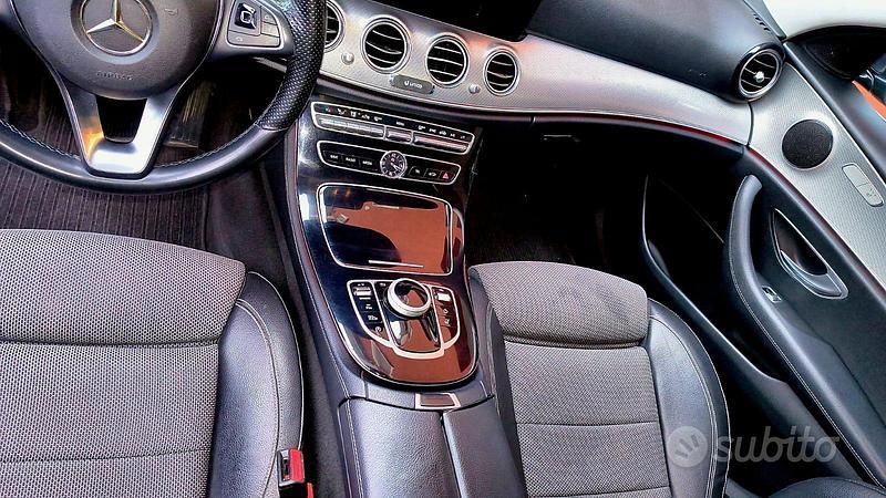 Usata Mercedes E200 184 CV (135 kW) 2017 Grigio Station wagon