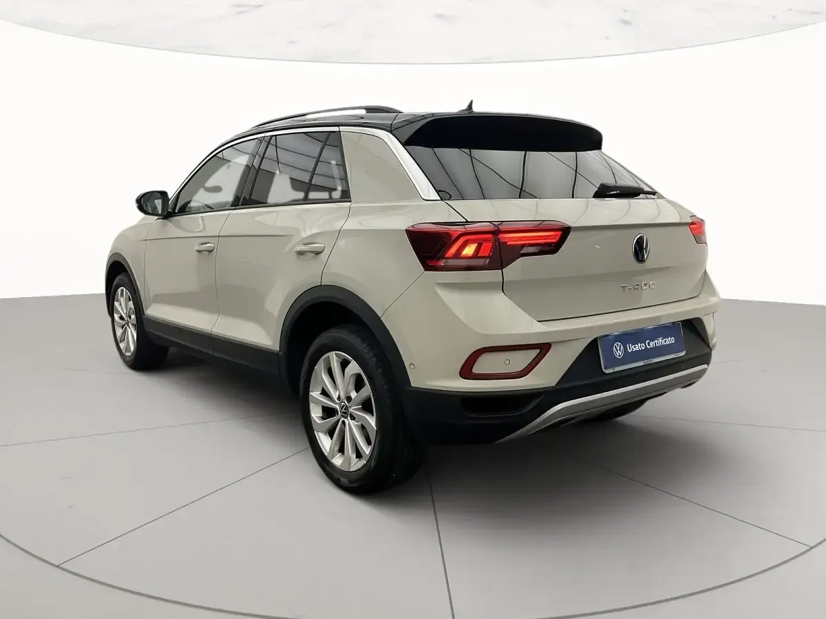 Usata VW T-Roc Life 2023 Ascot grey nero SUV