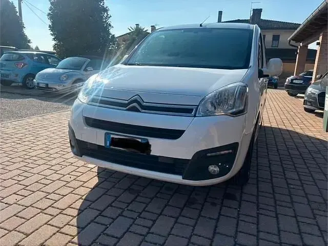 Usata Citroën Berlingo Feel 99 CV (72 kW) 2016 Bianco Monovolume