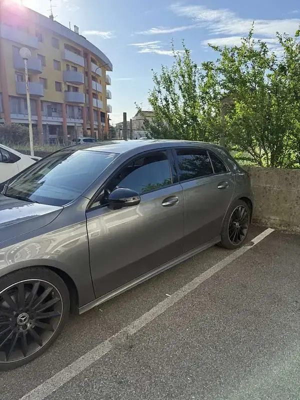 Usata Mercedes A180 AMG line 116 CV (85 kW) 2021 Berlina