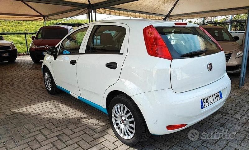 Usata Fiat Punto 95 CV (69 kW) 2018 Bianco Utilitaria