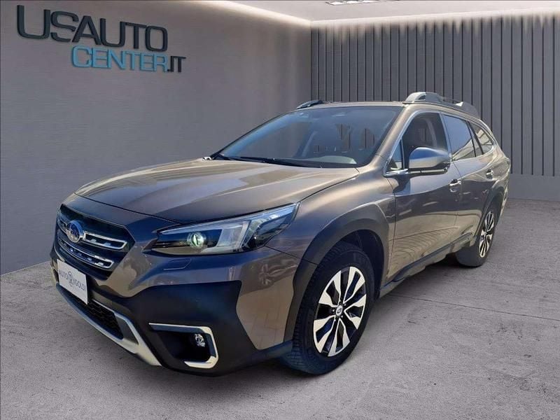 Usata Subaru Outback Premium 169 CV (124 kW) 2023 Grigio met Station wagon