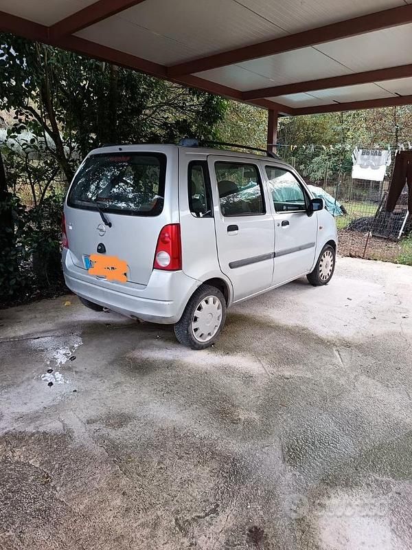 Usata Opel Agila 58 CV (42 kW) 2002 Grigio Utilitaria