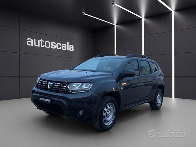 Usata Dacia Duster Essentiel 101 CV (74 kW) 2020 Gray SUV