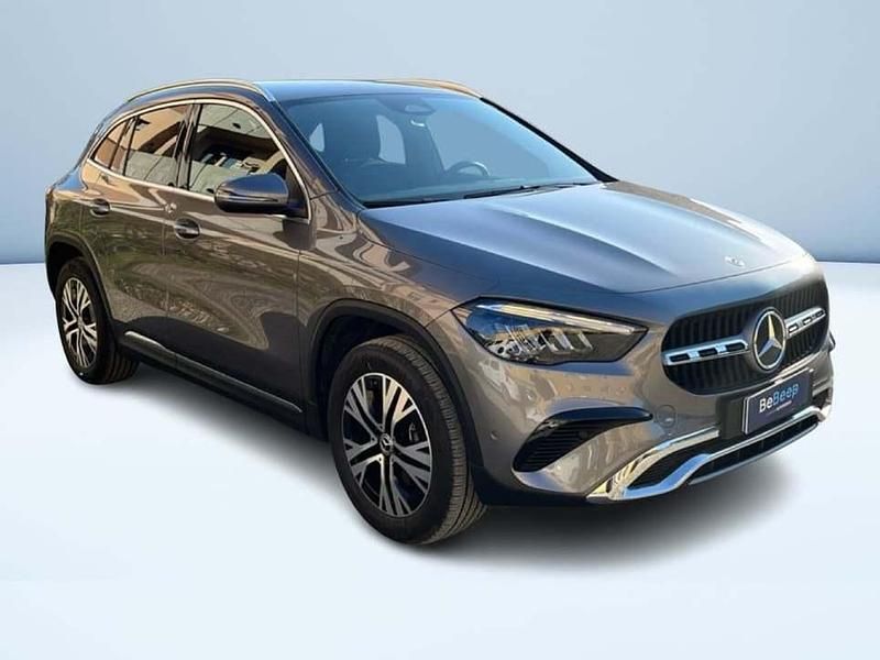 Usata Mercedes GLA180 Advanced 136 CV (100 kW) 2025 Grigio SUV