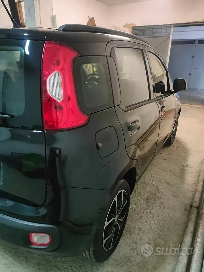 Usata Fiat Panda 80 CV (58 kW) 2017 Nero Utilitaria