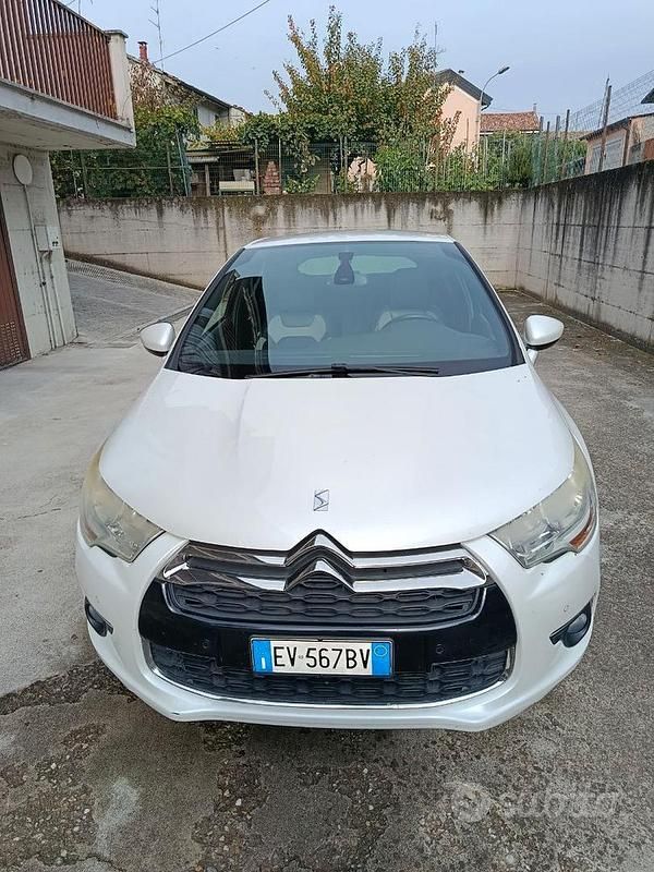 Bianco Usata 2014 Citroën DS4 Due volumi | 3900 € (Ottimo prezzo) - Immagine 1/4