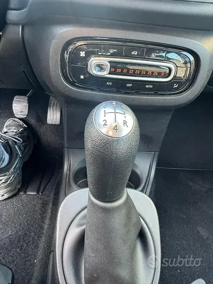 Usata Smart ForFour 71 CV (52 kW) 2019 Nero Utilitaria