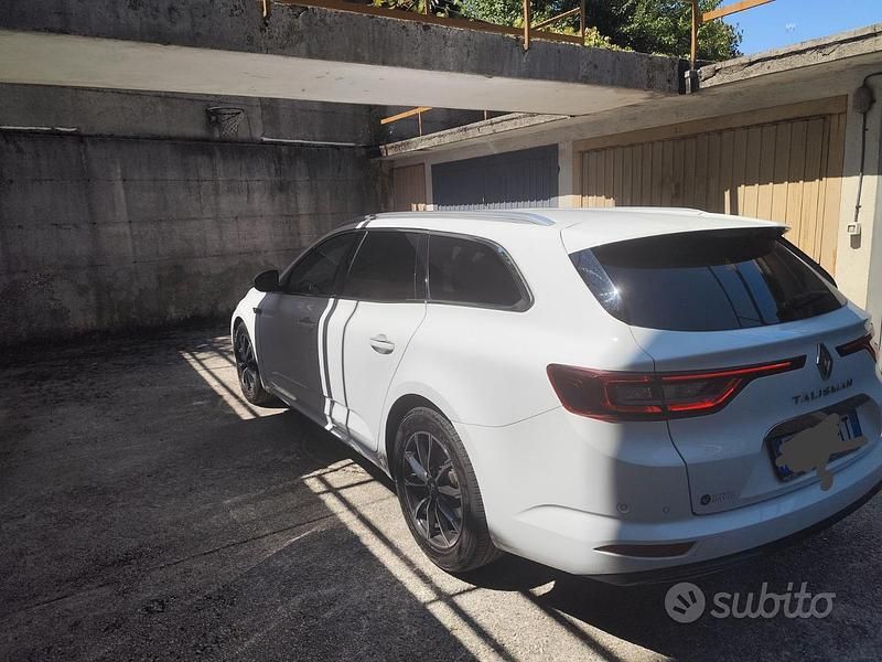Usata Renault Talisman 130 CV (95 kW) 2018 Bianco Station wagon
