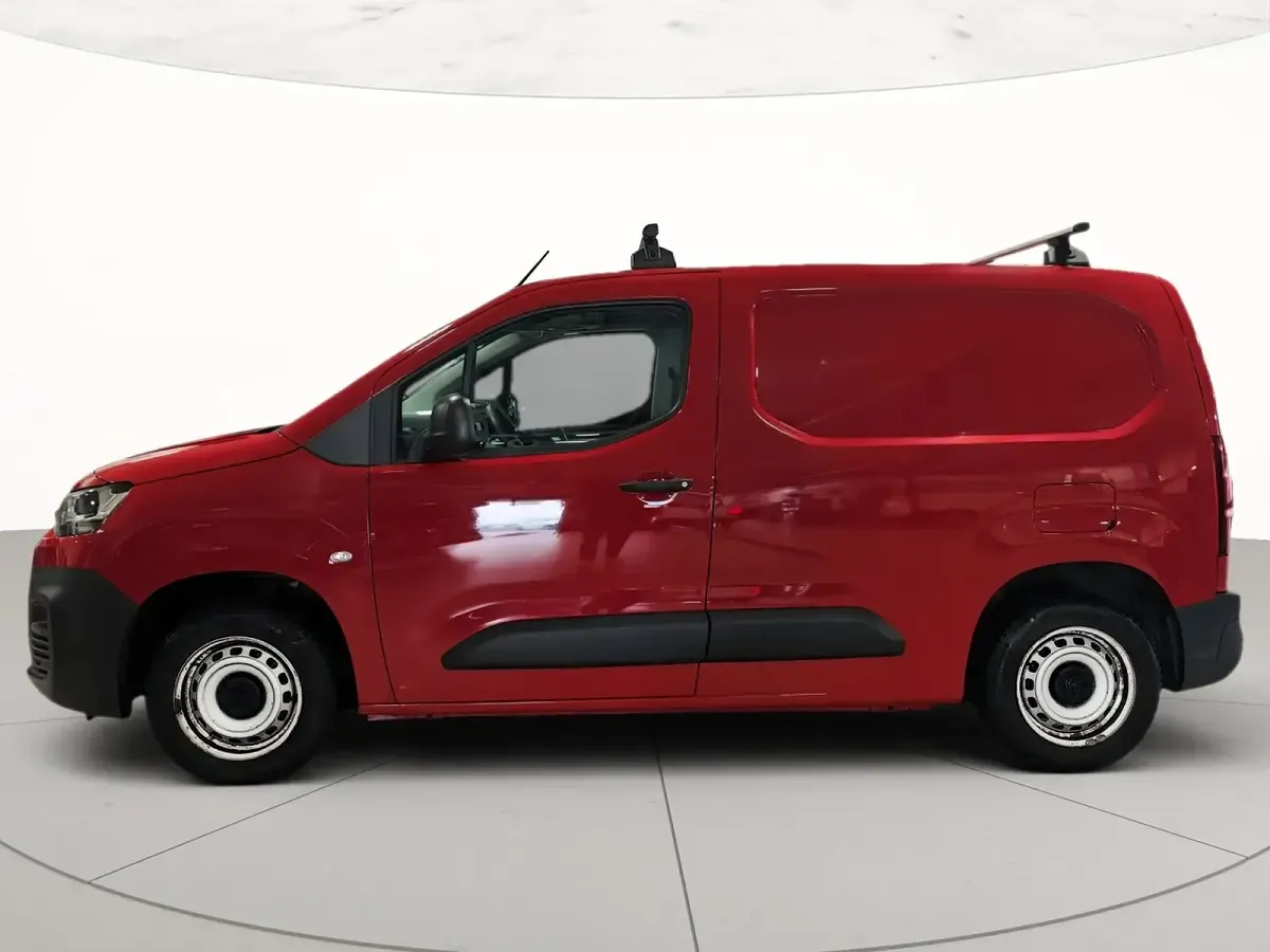 Usata Citroën Berlingo 102 CV (75 kW) 2021 Rosso Monovolume