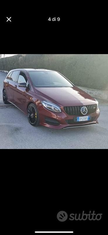 Usata Mercedes B180 2012 Rosso Utilitaria