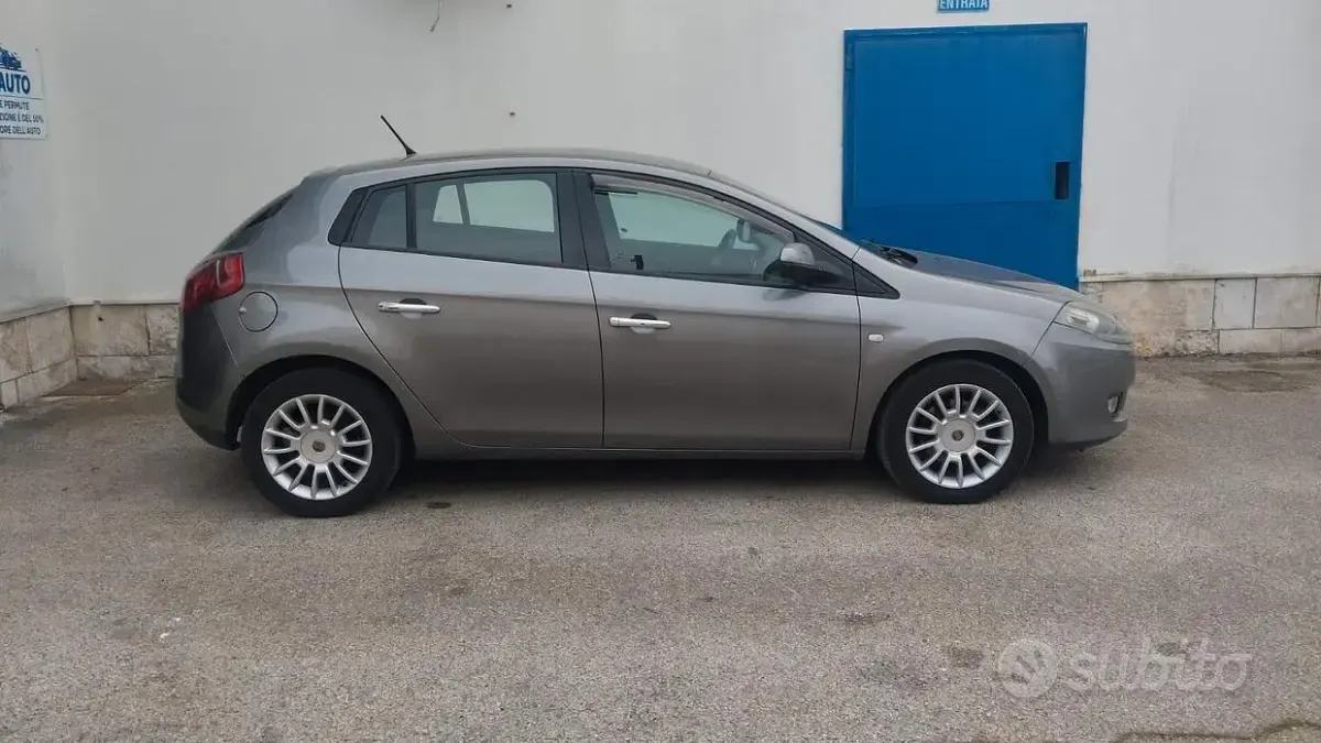 Usata Fiat Bravo Street 120 CV (88 kW) 2013 Grigio Utilitaria