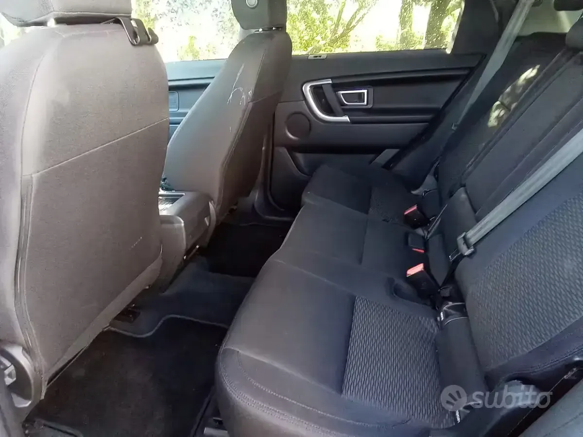 Gebraucht Land Rover Discovery Sport SE 150 PS (110 kW) 2019 Schwarz SUV
