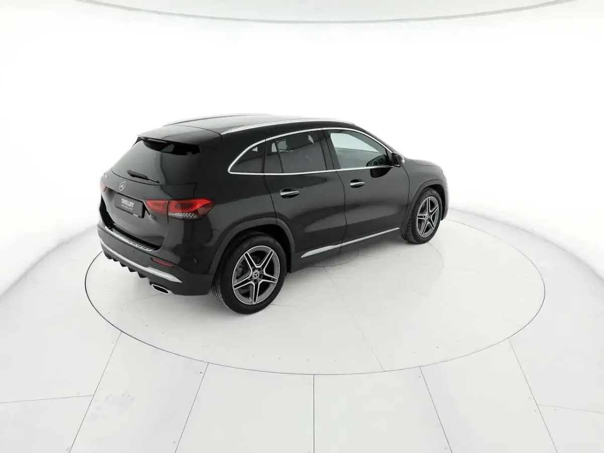 Usata Mercedes GLA200 Premium 150 CV (110 kW) 2023 Nero SUV