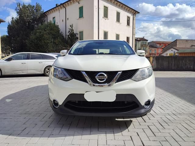 Usata Nissan Qashqai Tekna 110 CV (80 kW) 2014 Bianco SUV