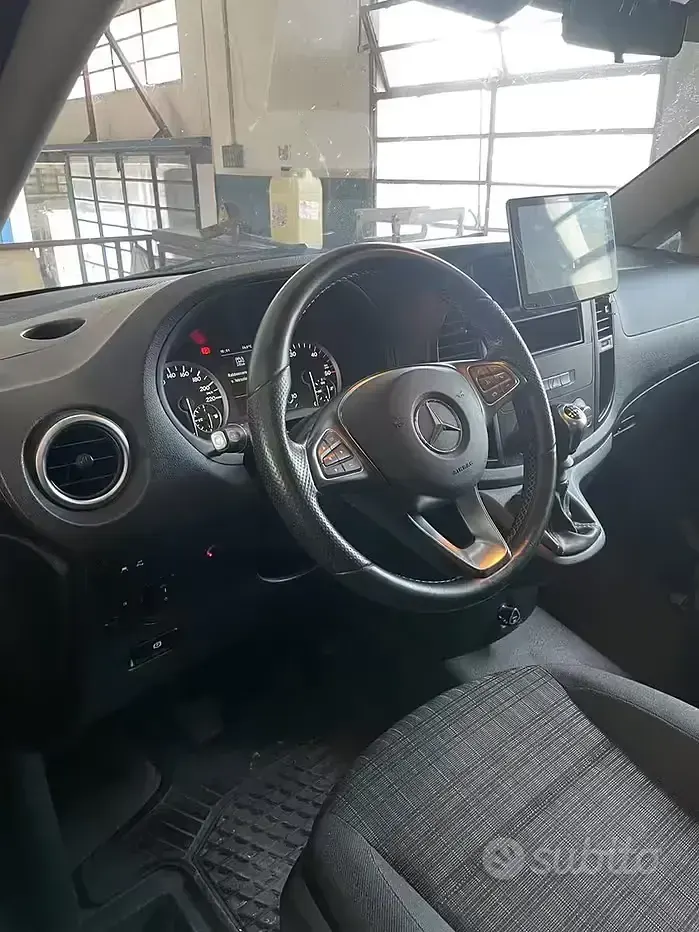 Usata Mercedes Vito 163 CV (119 kW) 2017 Nero Furgone