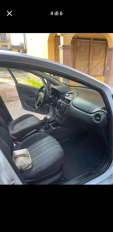 Usata Fiat Punto Evo Dynamic 77 CV (56 kW) 2011 Utilitaria