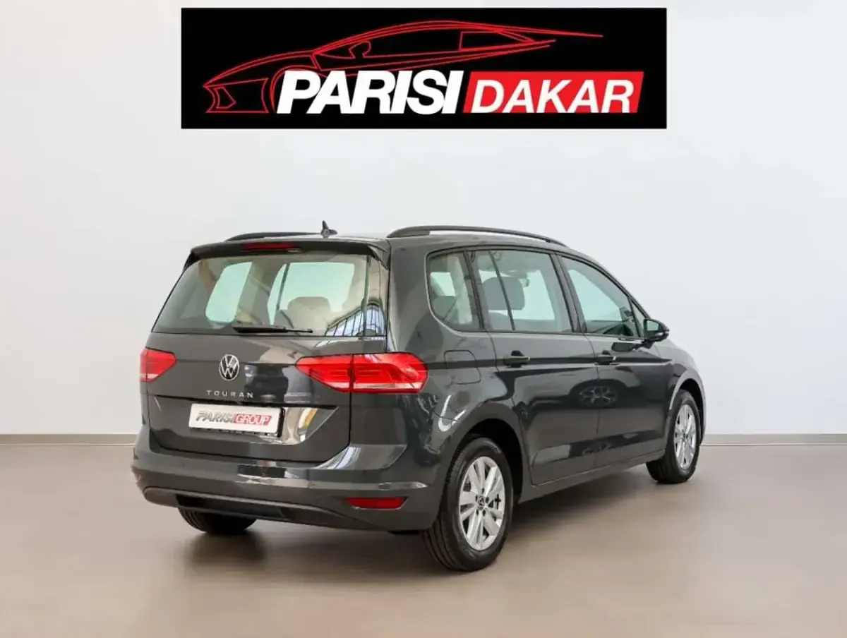 Usata VW Touran Comfortline 150 CV (110 kW) 2025 Grigio Monovolume