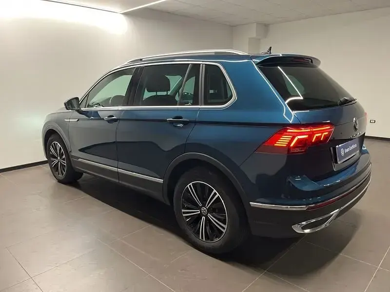 Usata VW Tiguan Elegance 150 CV (110 kW) 2022 Blu SUV