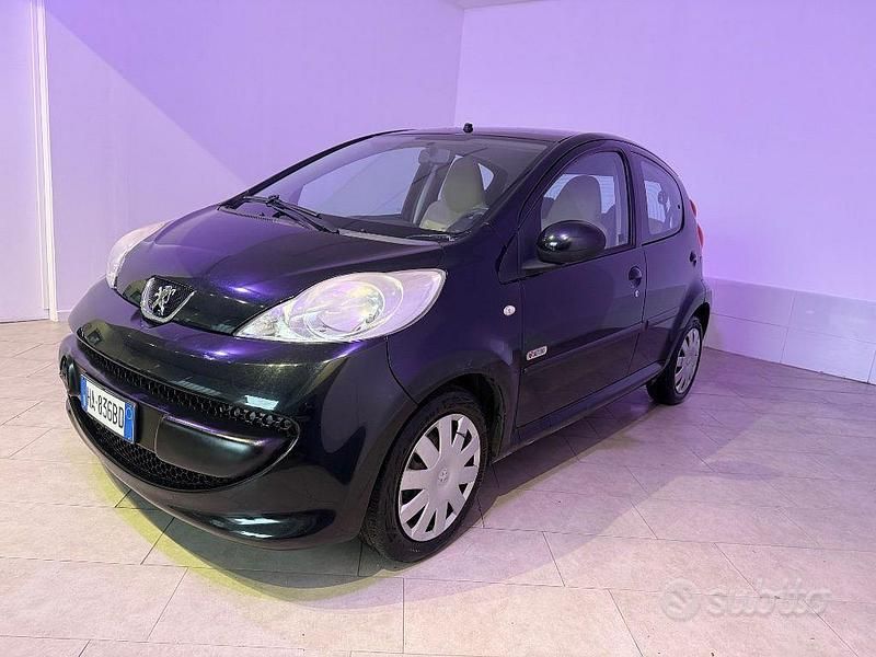 Usata Peugeot 107 68 CV (50 kW) 2009 Nero Utilitaria