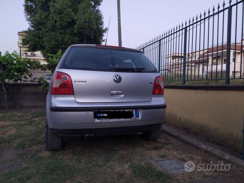 Usata VW Polo Comfortline 75 CV (55 kW) 2002 Grigio Utilitaria